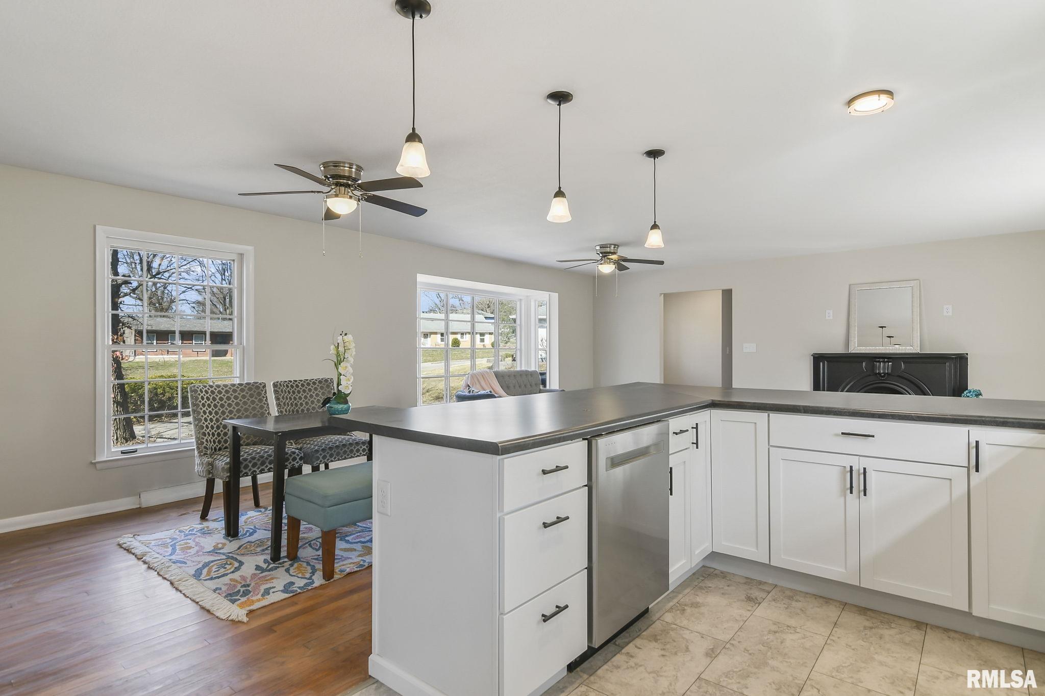 10 Mclean Lane Springfield, IL 62704 - Photo 8 of 34