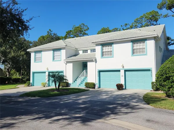 $2,400 | 6503 Fairway Gardens Drive, Bradenton, FL 34203