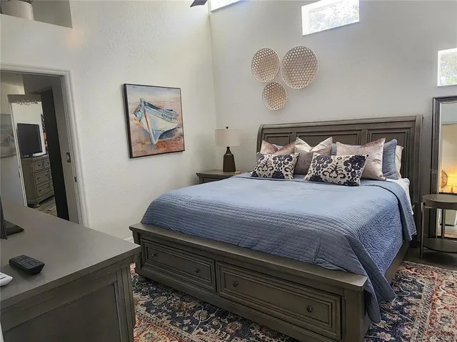 $2,400 | 6503 Fairway Gardens Drive, Bradenton, FL 34203