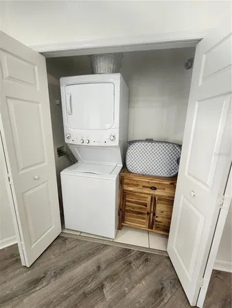 $2,400 | 6503 Fairway Gardens Drive, Bradenton, FL 34203