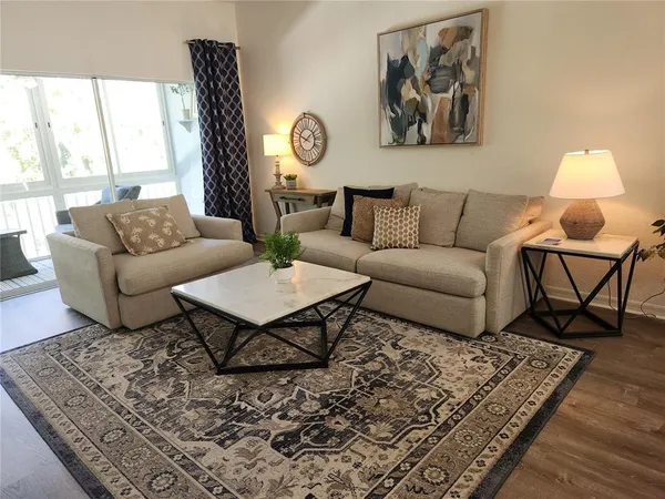 $2,400 | 6503 Fairway Gardens Drive, Bradenton, FL 34203