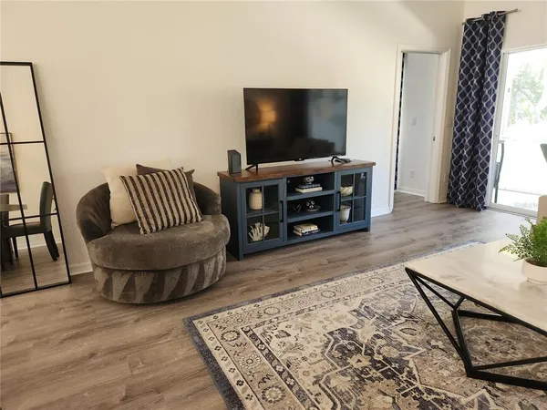 $2,400 | 6503 Fairway Gardens Drive, Bradenton, FL 34203