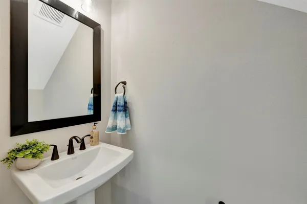 $474,000 | 16043 Hayes Pk Drive, Houston, TX 77079