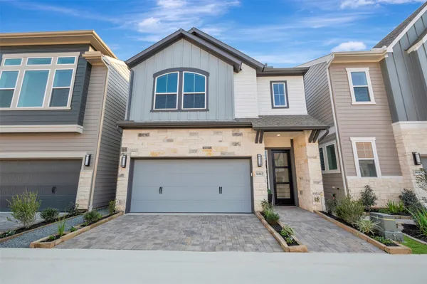 $474,000 | 16043 Hayes Pk Drive, Houston, TX 77079