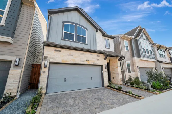 $474,000 | 16043 Hayes Pk Drive, Houston, TX 77079