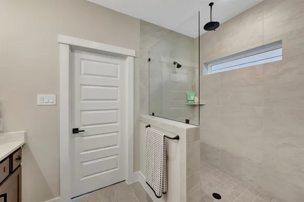 $474,000 | 16043 Hayes Pk Drive, Houston, TX 77079