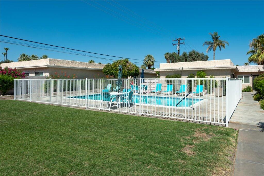 800 East Cottonwood Road, Unit 2 Palm Springs, CA 92262 - Photo 24 of 29 a view of house with a yard