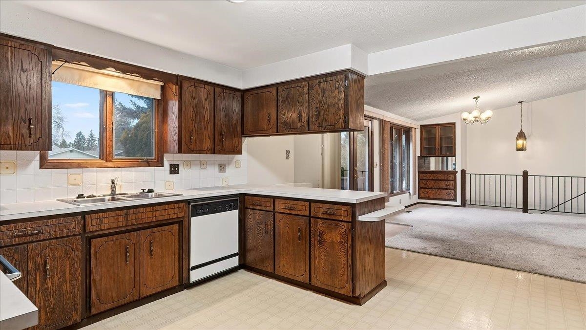 2426 South Houk Road Spokane, WA 99216 - Photo 14 of 36