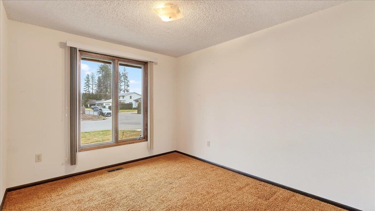 2426 South Houk Road Spokane, WA 99216 - Photo 24 of 36