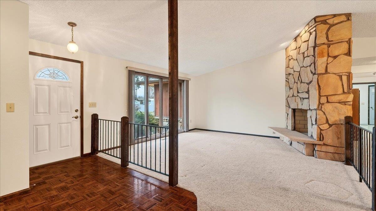 2426 South Houk Road Spokane, WA 99216 - Photo 4 of 36