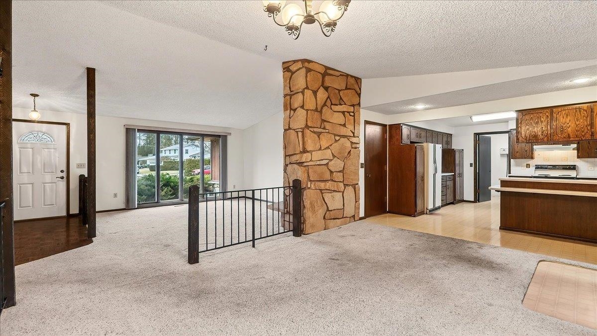 2426 South Houk Road Spokane, WA 99216 - Photo 9 of 36