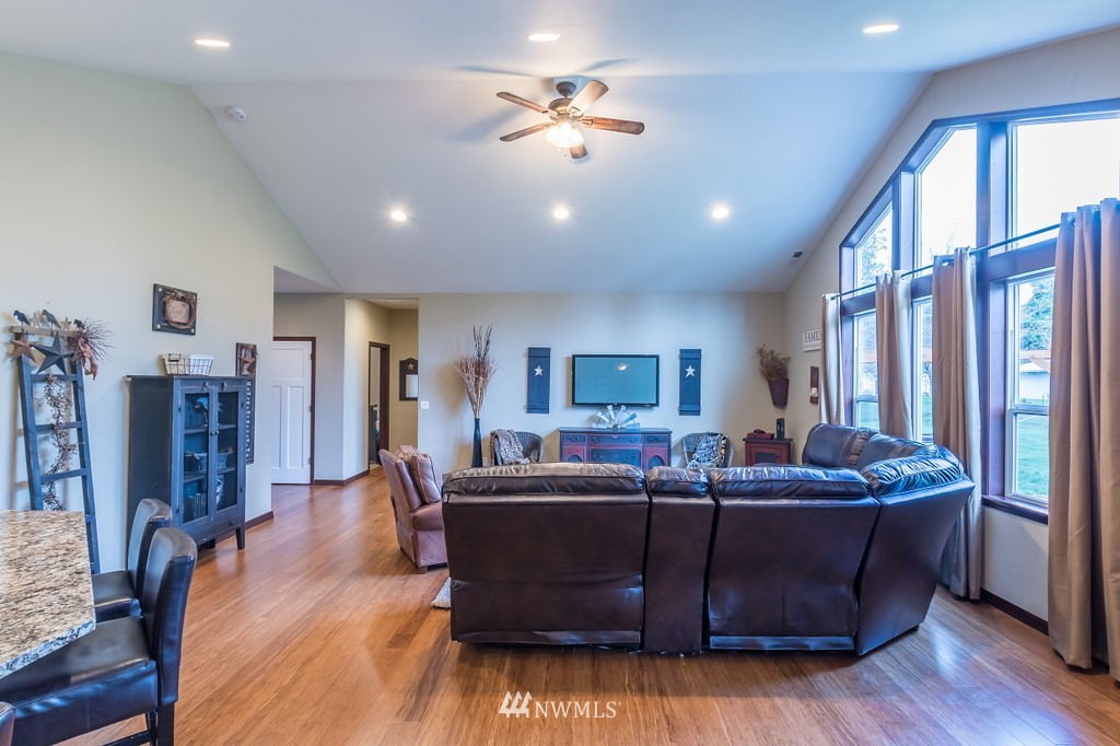 8328 173rd Avenue Southwest Rochester, WA 98579 - Photo 11 of 25