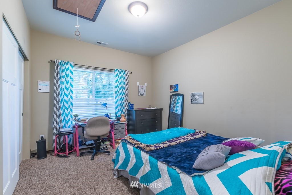 8328 173rd Avenue Southwest Rochester, WA 98579 - Photo 7 of 25