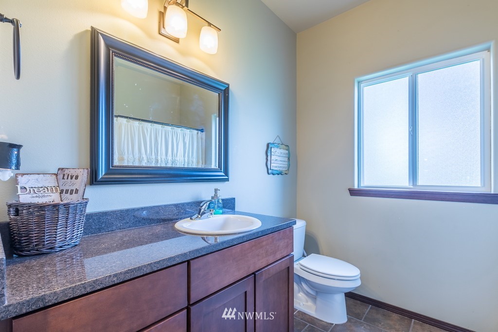 8328 173rd Avenue Southwest Rochester, WA 98579 - Photo 9 of 25