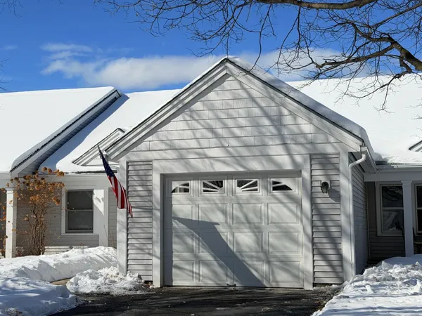 $368,000 | 16 Clover Drive, Unit 2B, Essex Junction, VT 05452