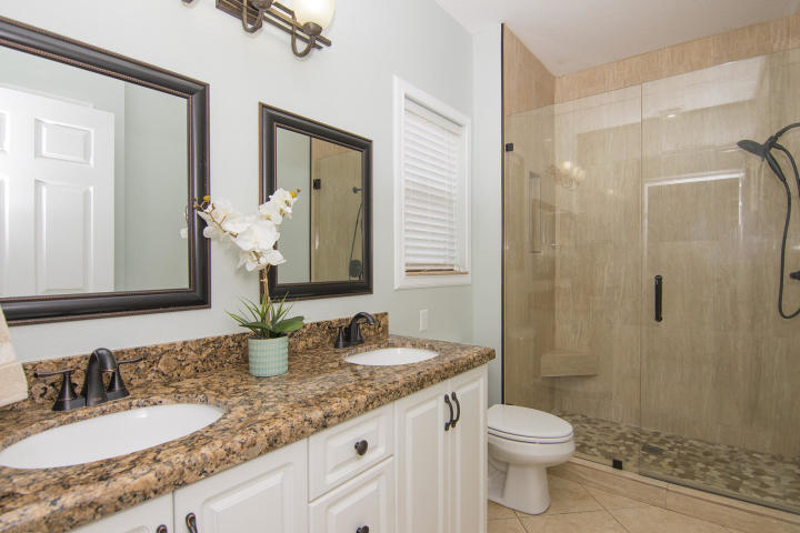 2025 Prairie Key Road Palm Springs, FL 33406 - Photo 12 of 20 Master bath