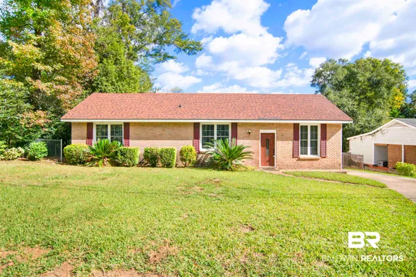 $250,000 | 61 South Hillside Lane, Mobile, AL 36608