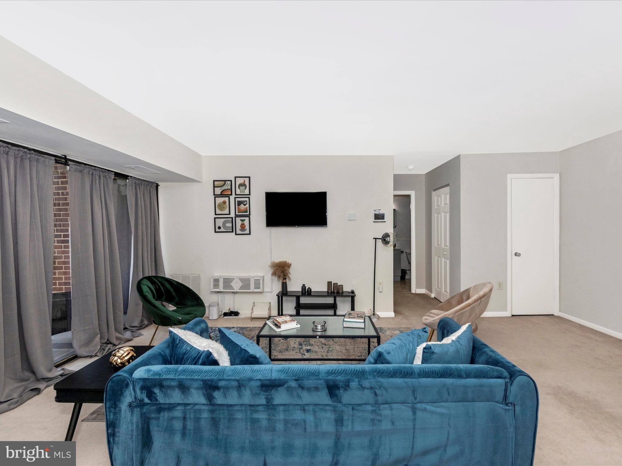 15716 Dorset Road, Unit 201 Laurel, MD 20707 - Photo 13 of 66 Living Room