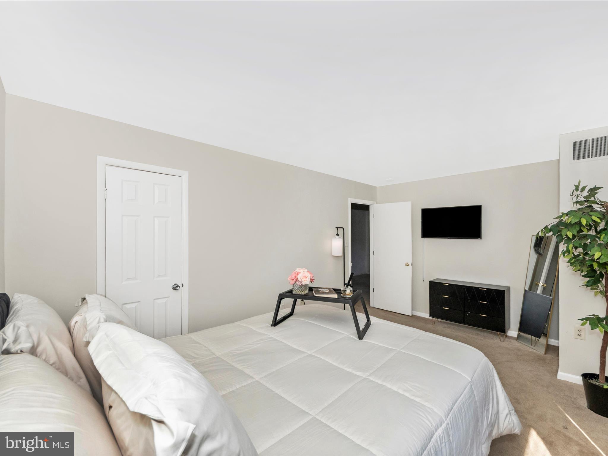 15716 Dorset Road, Unit 201 Laurel, MD 20707 - Photo 29 of 66 Primary Bedroom