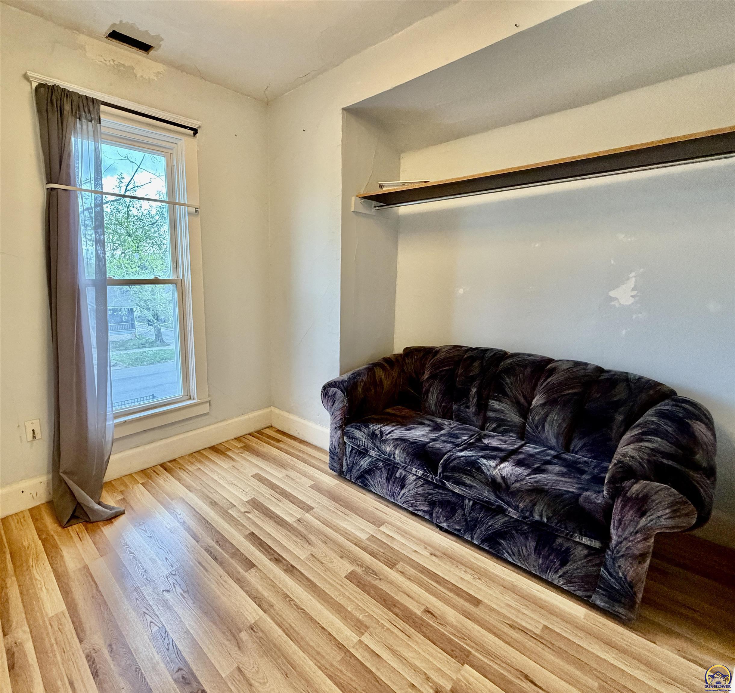 1706 Southwest 15th Street Topeka, KS 66604 - Photo 10 of 16