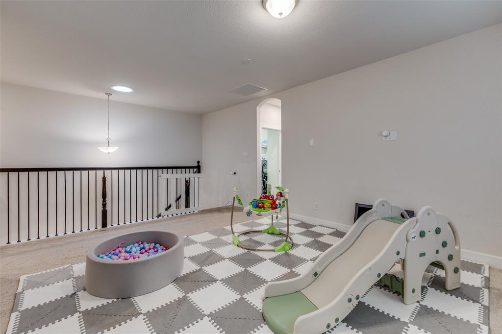 6816 Prompton Bend Irving, TX 75063 - Photo 17 of 38