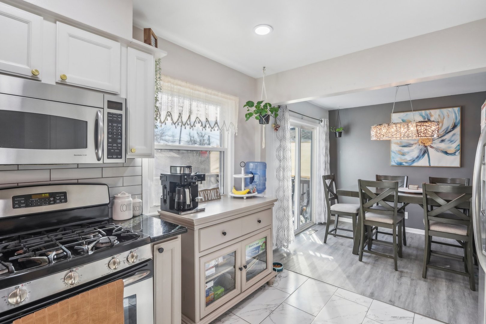 313 Crest Drive Cary, IL 60013 - Photo 11 of 33