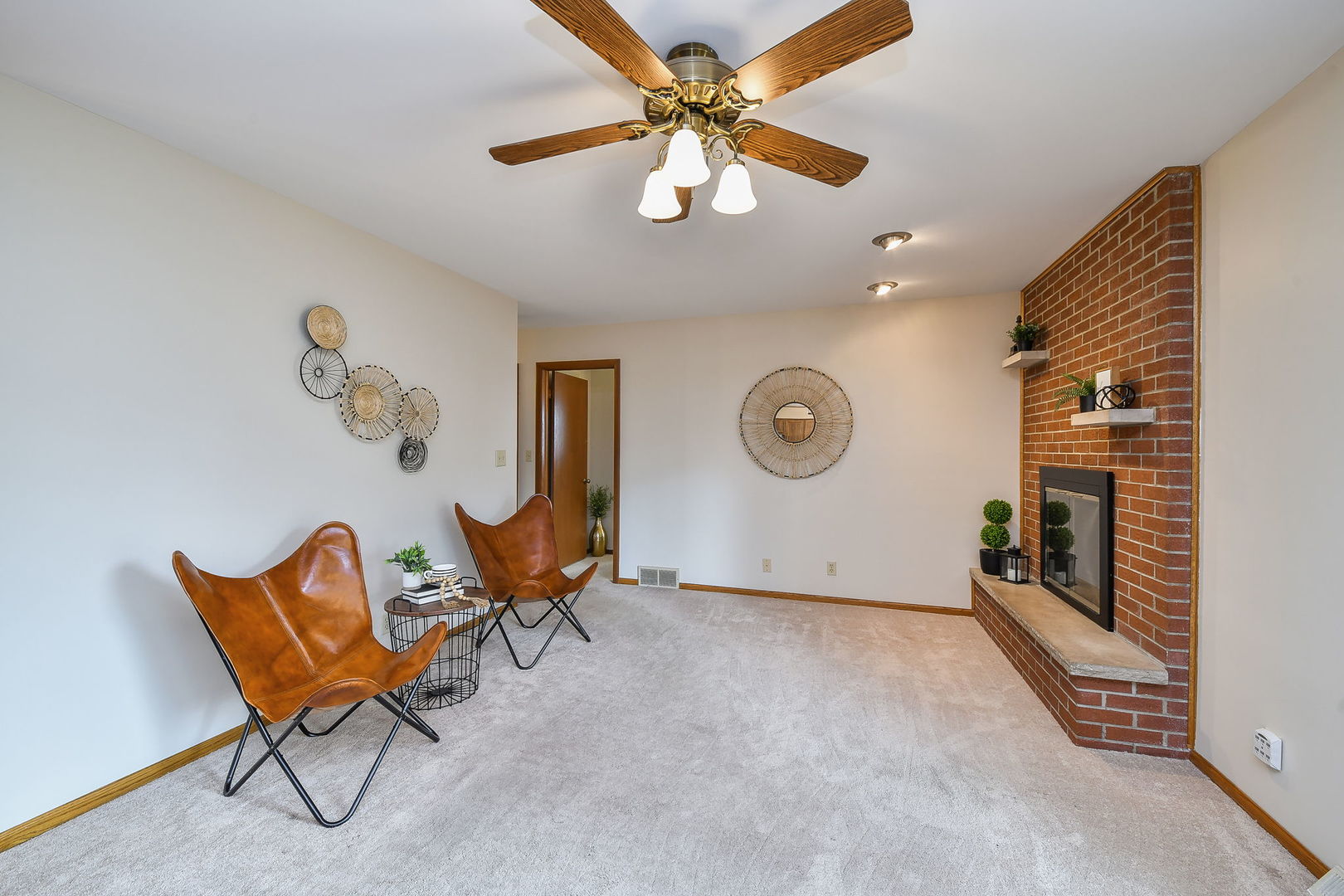 1920 Richard Street Aurora, IL 60506 - Photo 8 of 23 a view of a livingroom with furniture and a ceiling fan
