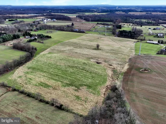 a view of a backyard with outdoor space
