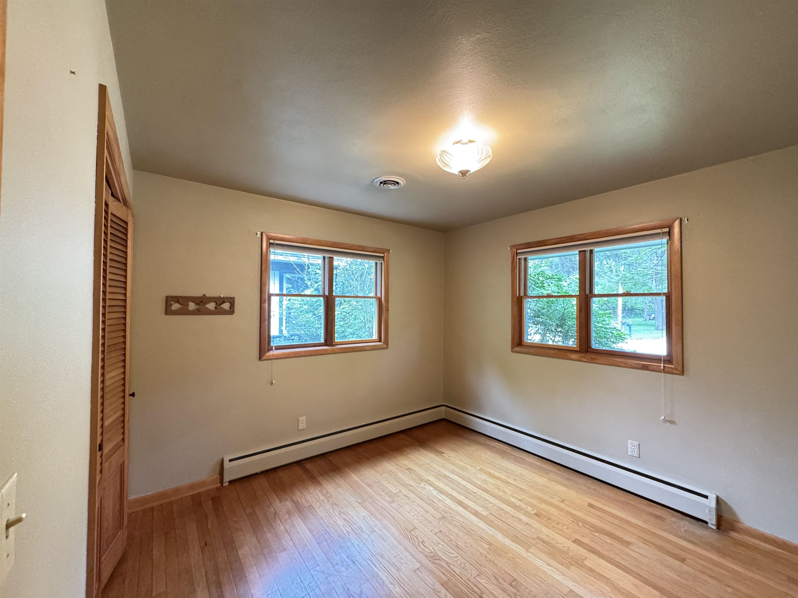 534 Demarest Avenue Waupaca, WI 54981 - Photo 13 of 21