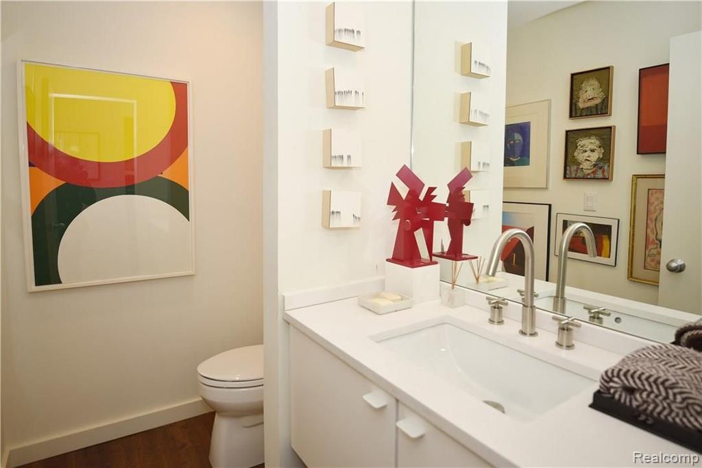 4047 West Maple Road, Unit 103 Bloomfield Hills, MI 48301 - Photo 18 of 26