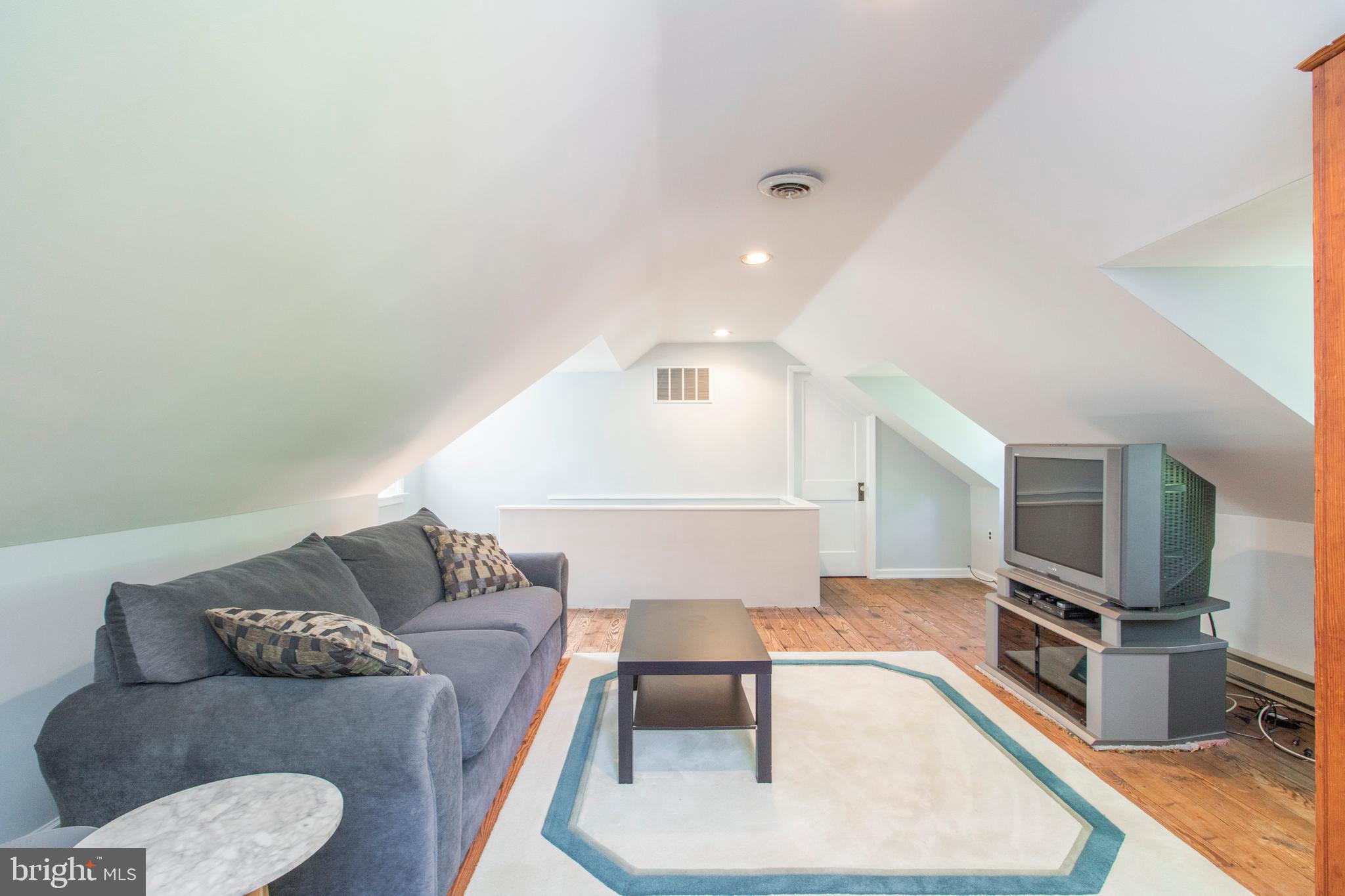205 Hewett Road Wyncote, PA 19095 - Photo 28 of 36