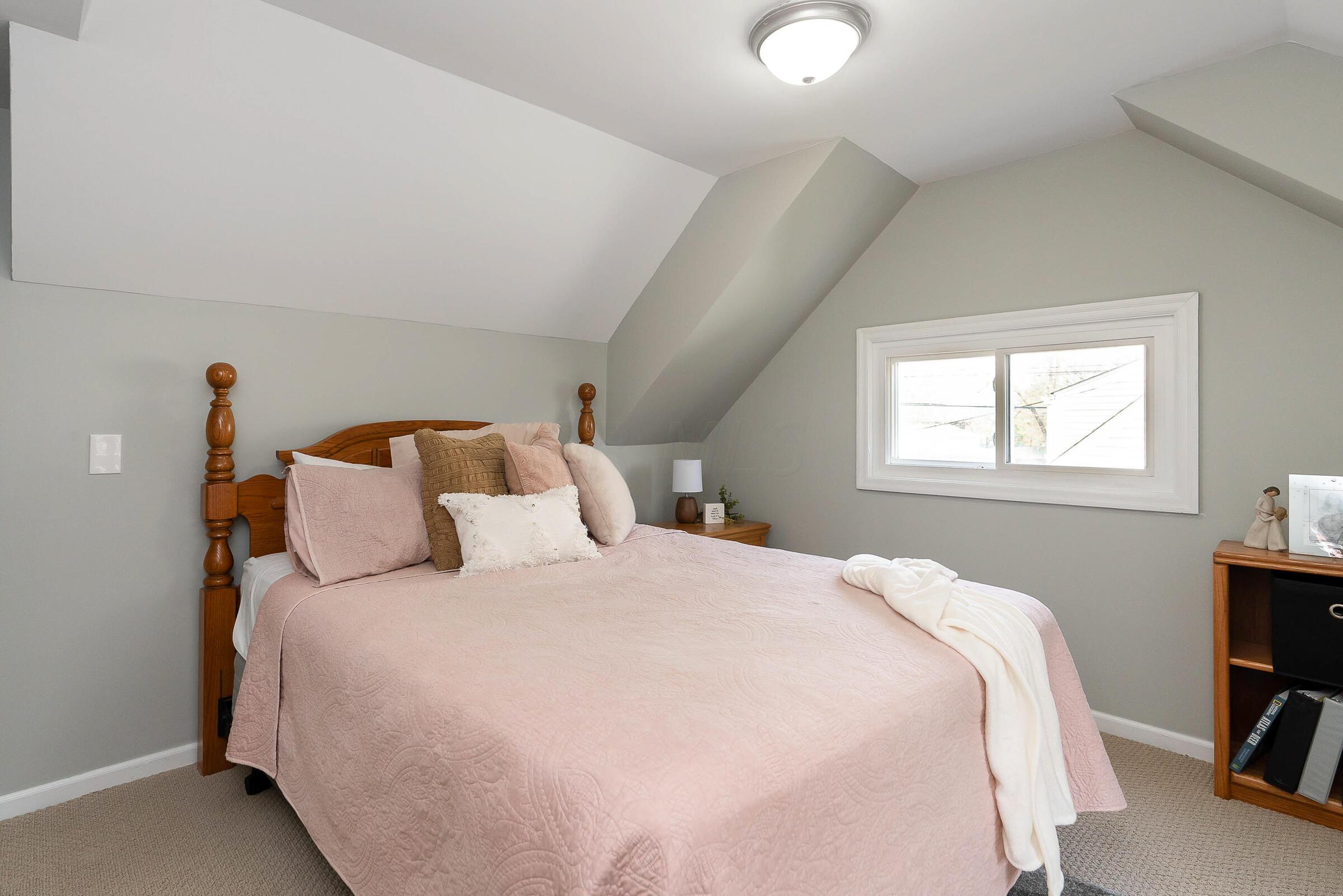 223 North Gould Road Columbus, OH 43209 - Photo 24 of 40