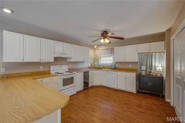 $925,000 | 107 Wildhorse Road, Farmington, MO 63640