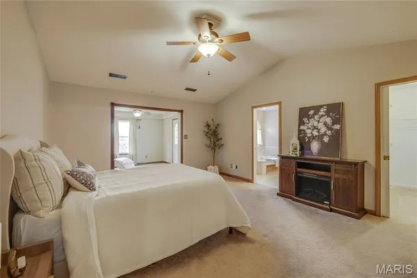 $925,000 | 107 Wildhorse Road, Farmington, MO 63640