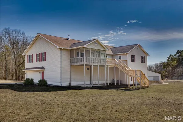 $925,000 | 107 Wildhorse Road, Farmington, MO 63640