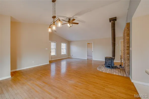 $925,000 | 107 Wildhorse Road, Farmington, MO 63640