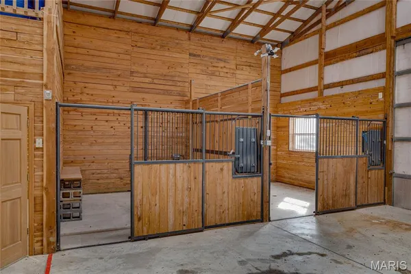 $925,000 | 107 Wildhorse Road, Farmington, MO 63640