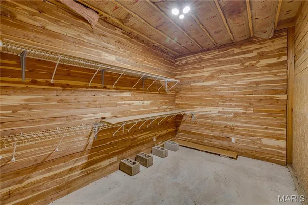 $899,000 | 107 Wildhorse Road, Farmington, MO 63640