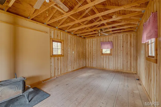 $1,000,000 | 107 Wildhorse Road, Farmington, MO 63640