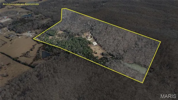 $925,000 | 107 Wildhorse Road, Farmington, MO 63640