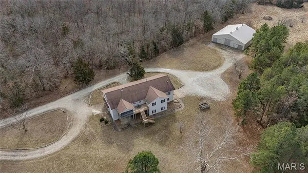 $925,000 | 107 Wildhorse Road, Farmington, MO 63640