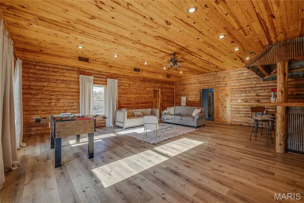$899,000 | 107 Wildhorse Road, Farmington, MO 63640