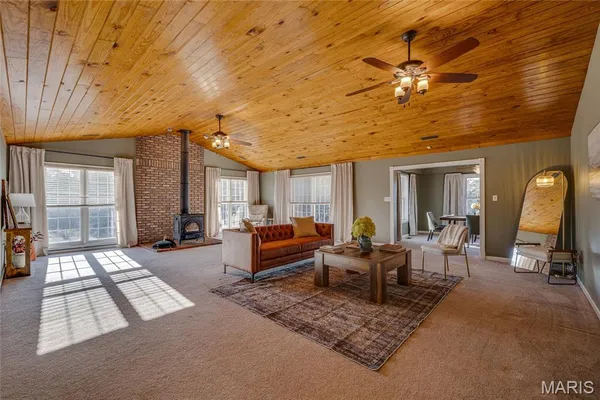 $925,000 | 107 Wildhorse Road, Farmington, MO 63640