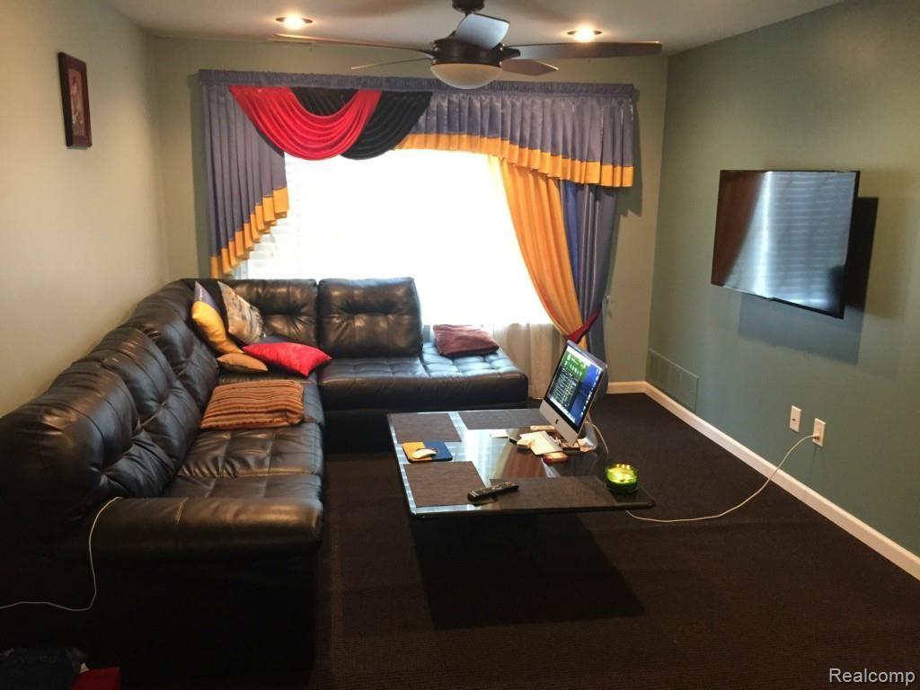 4961 East 10 Mile Road, Unit 2 Warren, MI 48091 - Photo 2 of 23 IMG_4599.jpg
