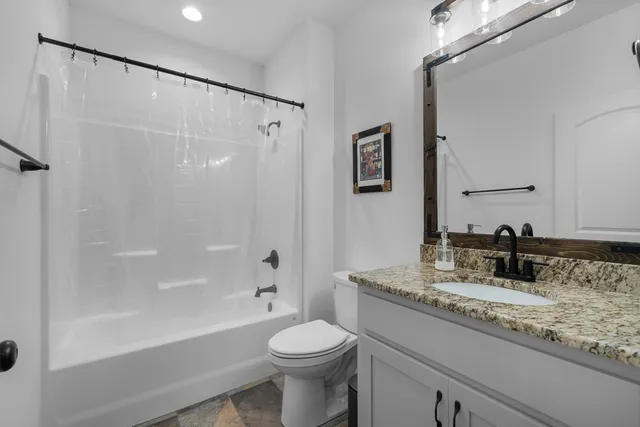 $949,000 | 1668 Deyton Drive, Blairsville, GA 30512