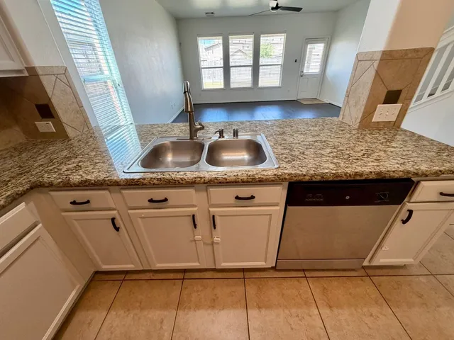 $2,200 | 26922 Henson Falls Drive, Katy, TX 77494
