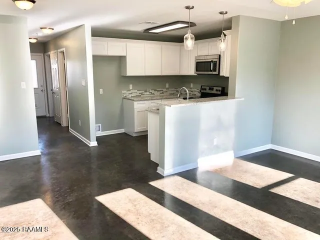 $148,649 | 1606 Dehart Drive, Unit A, New Iberia, LA 70560