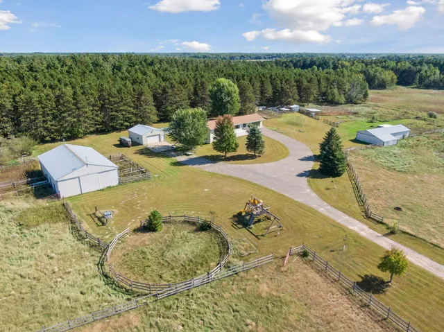 $1,399,000 | 5410 253rd Avenue Northeast, Stacy, MN 55079