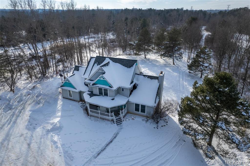 4350 South Mill Road Dryden, MI 48428 - Photo 4 of 56