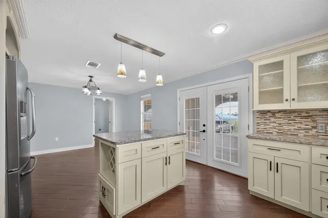 $1,200,000 | 16809 Market Street, Channelview, TX 77530